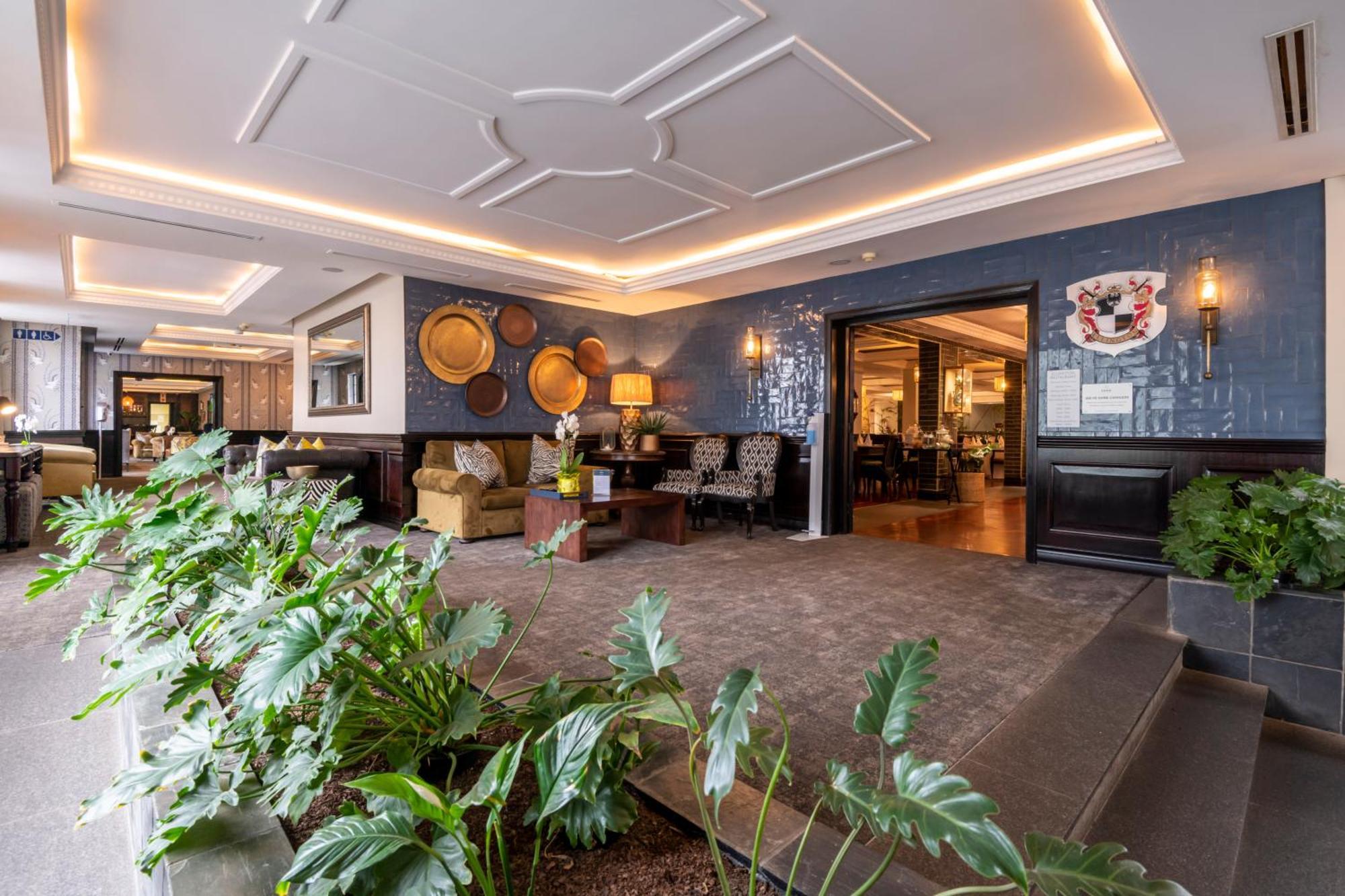 Anew Hotel Hilton Pietermaritzburg Exteriör bild