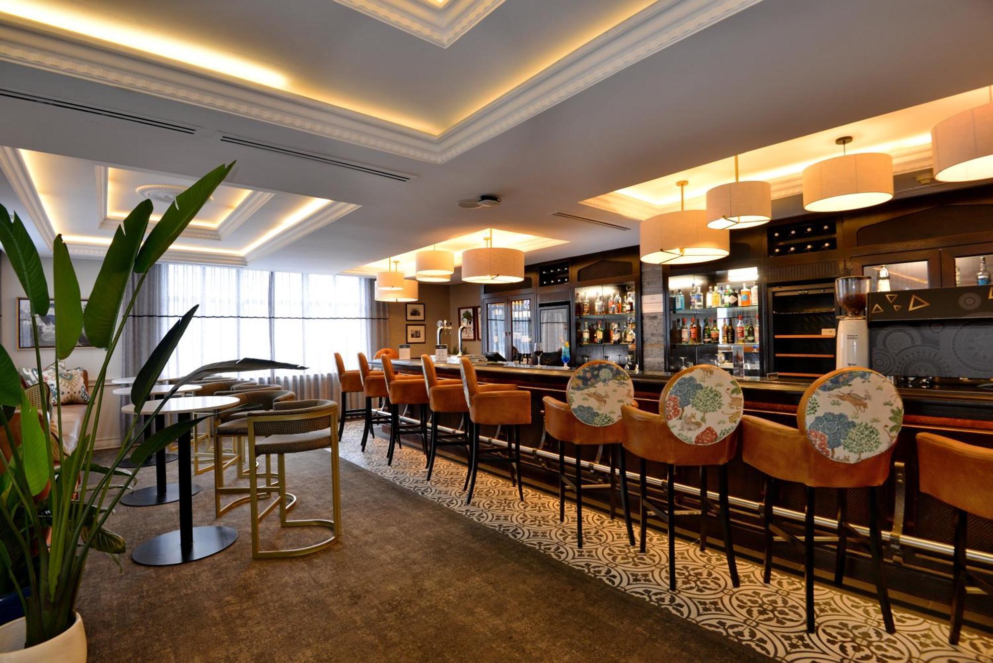 Anew Hotel Hilton Pietermaritzburg Exteriör bild