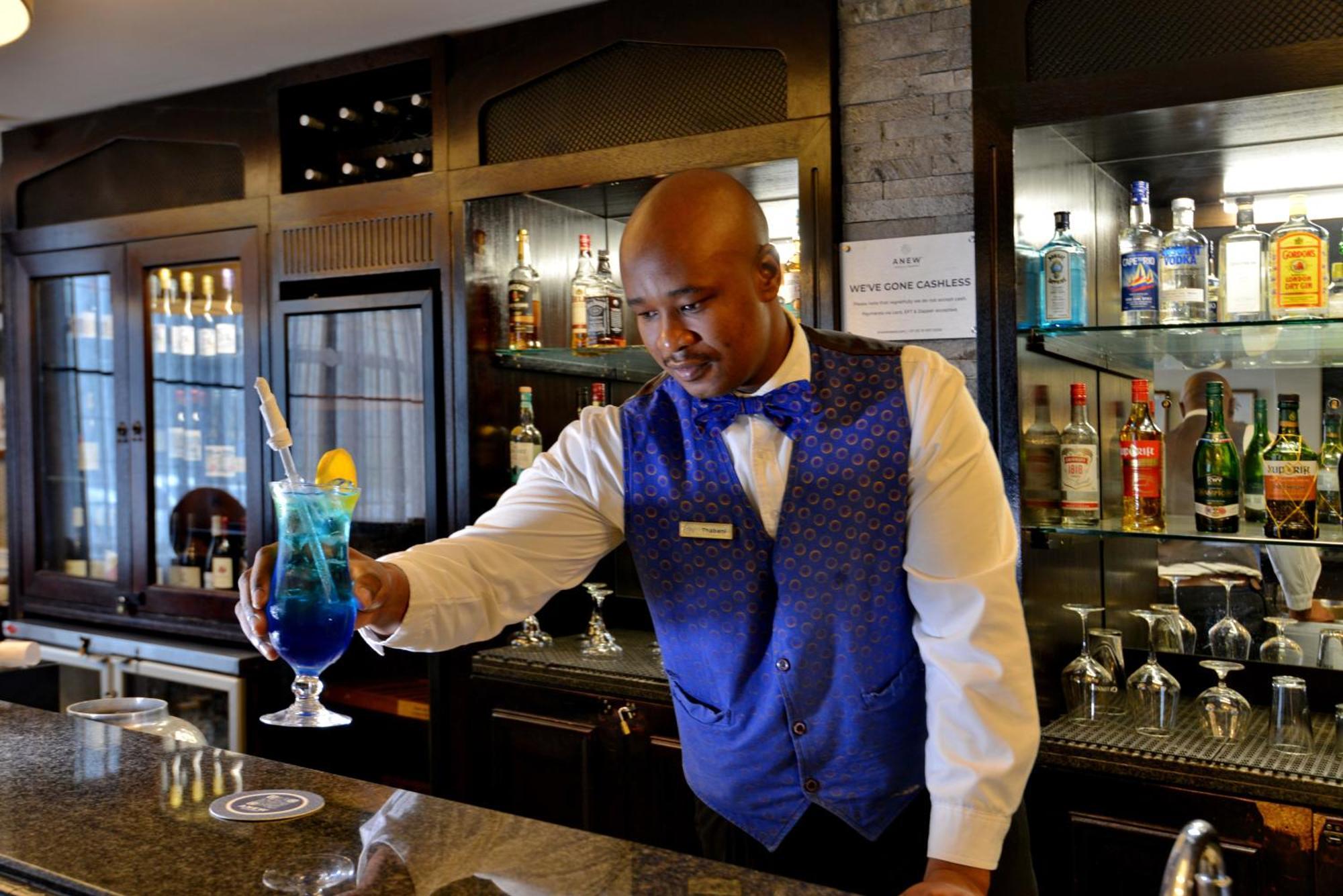 Anew Hotel Hilton Pietermaritzburg Exteriör bild