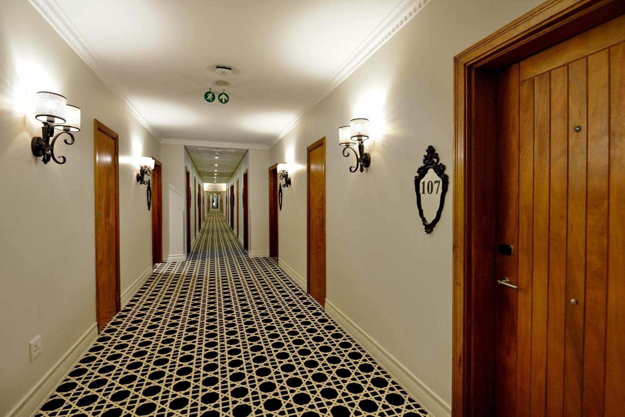 Anew Hotel Hilton Pietermaritzburg Exteriör bild